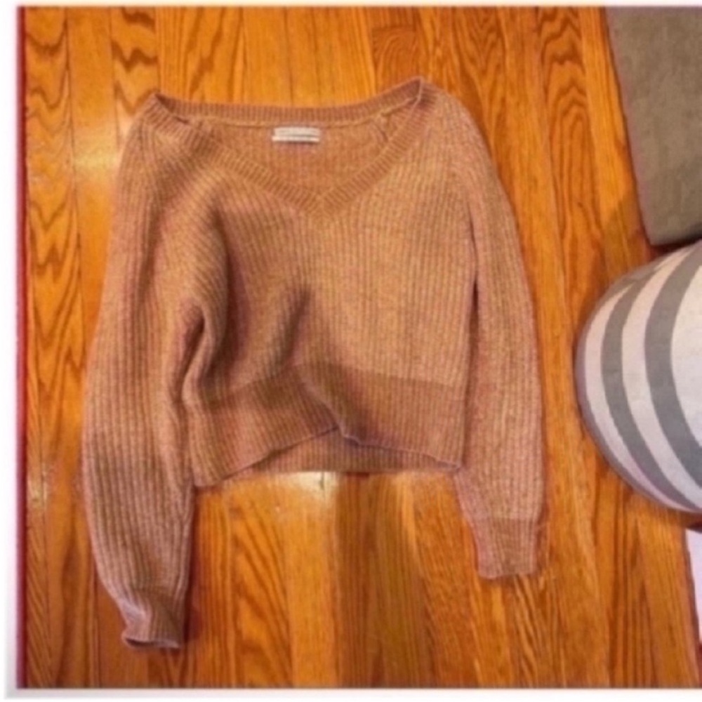 Urban outfitters Chenille cropped V-Neck Ribbed Sweater size Small - Picture 4 of 4